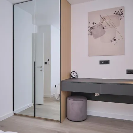 Point Of Life 1 By Litto Apartment *