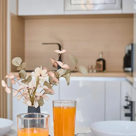 Point Of Life 1 By Litto Apartment *
